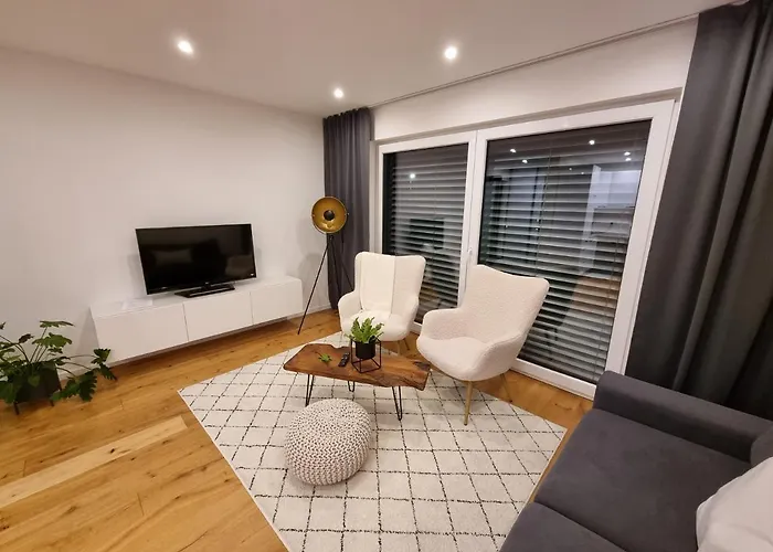 Ella's Lounge - Besonders Geniessen * Singen